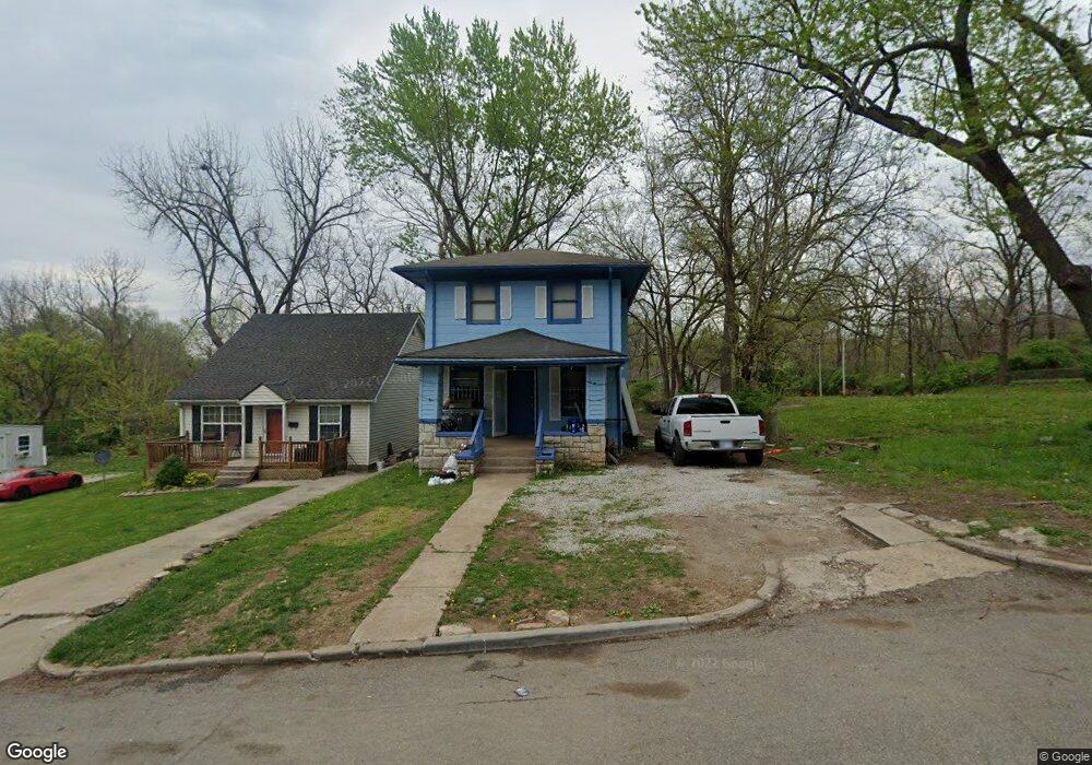 6943 Agnes Ave, Kansas City, MO 64132 - photo 1