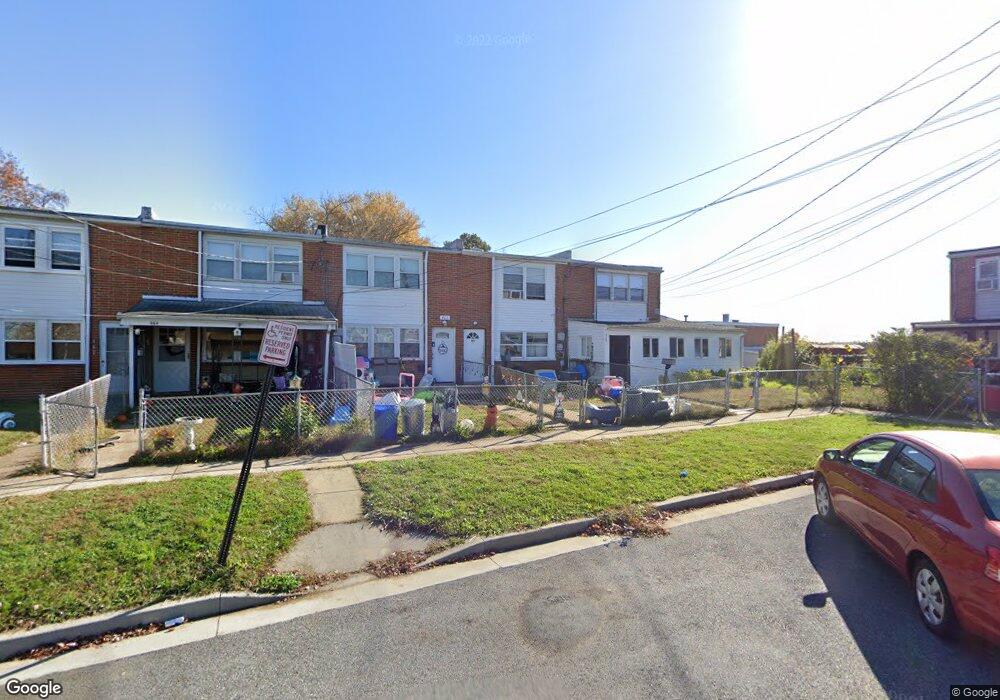 461 Lambert Ct, Halethorpe, MD 21227 - photo 1