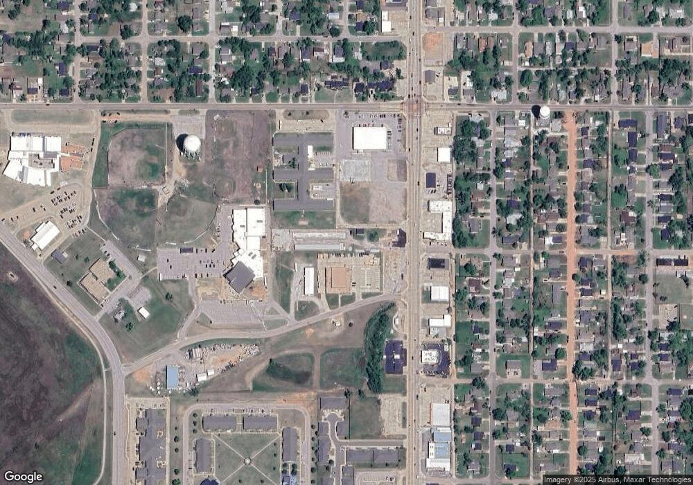 1900 N Kickapoo Ave, Shawnee, OK 74804 - photo 1