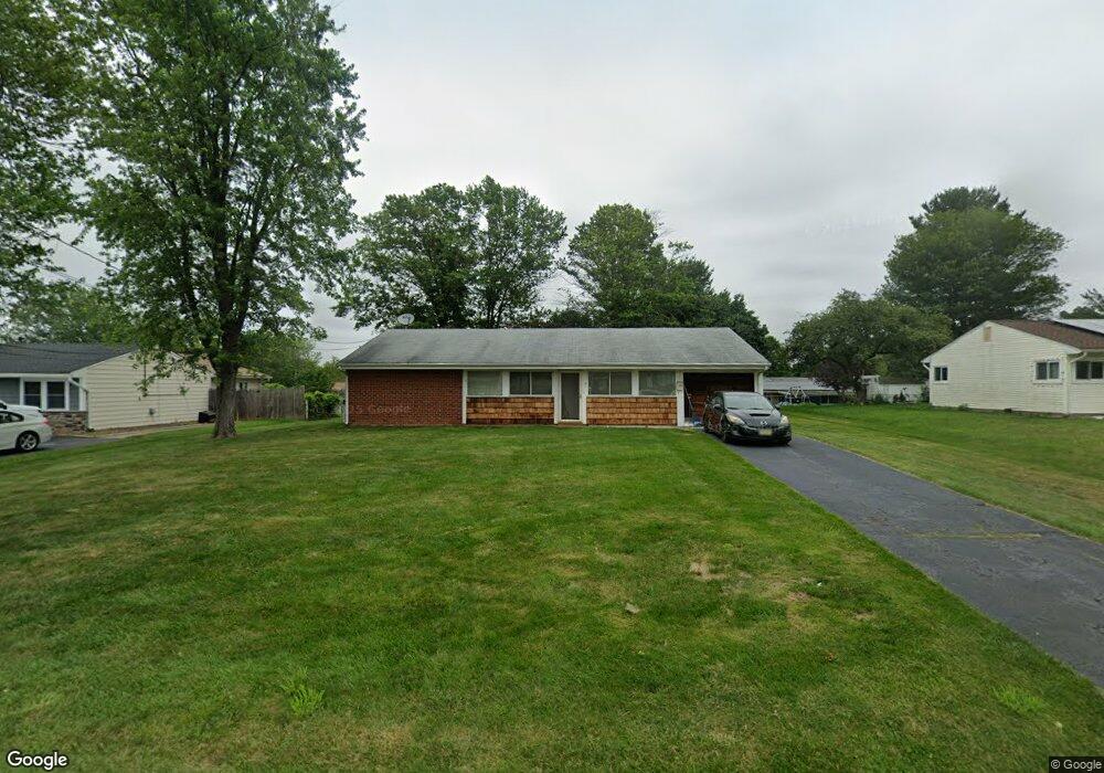 19 Pelham Rd, Kendall Park, NJ 08824 - photo 1