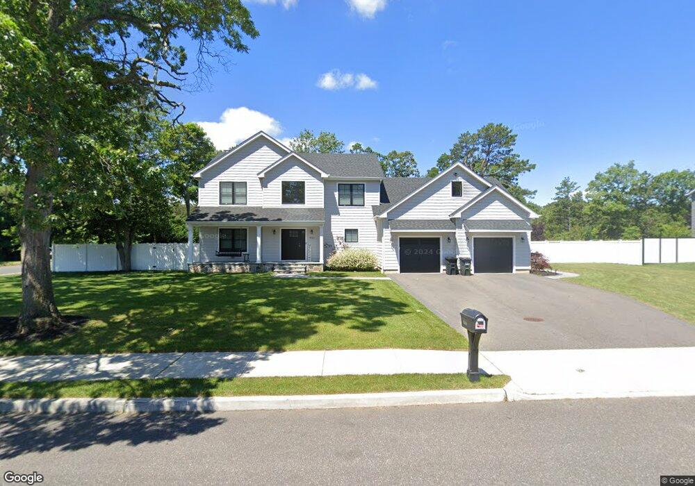 932 John Ave, Bayport, NY 11705 - photo 1