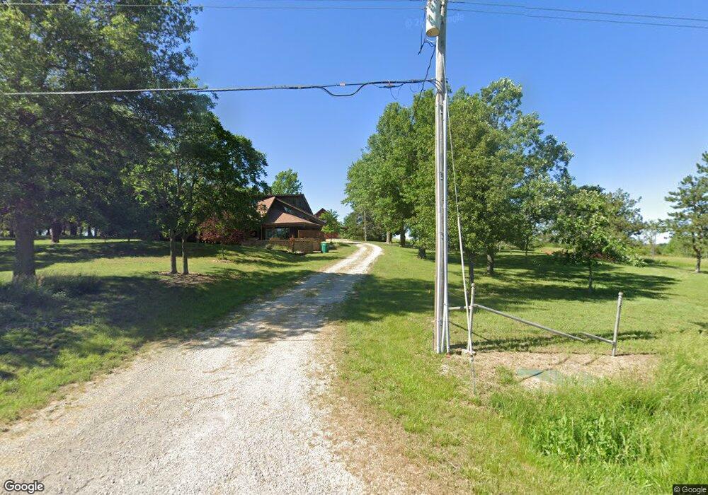 7924 SW 61st St, Topeka, KS 66610 - photo 1