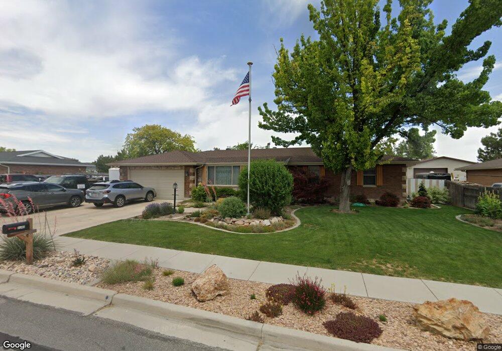 2040 Lawrence Cir, South Jordan, UT 84095 - photo 1