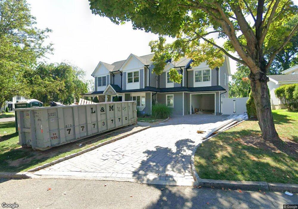 208 Coombs Dr, Paramus, NJ 07652 - photo 1