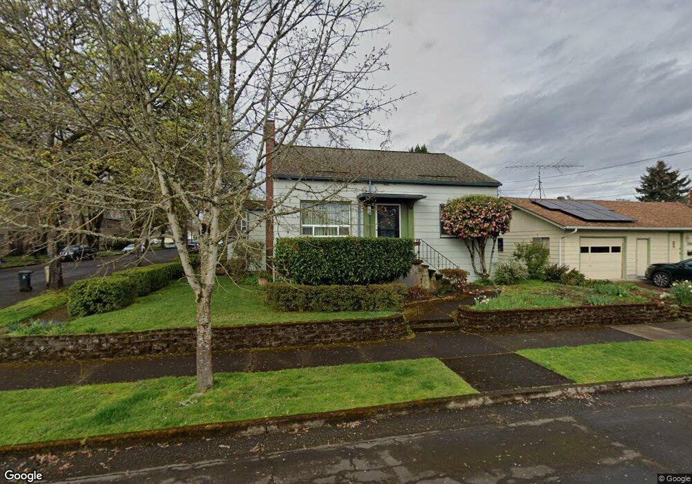 930 Walnut St SW, Albany, OR 97321 - photo 1