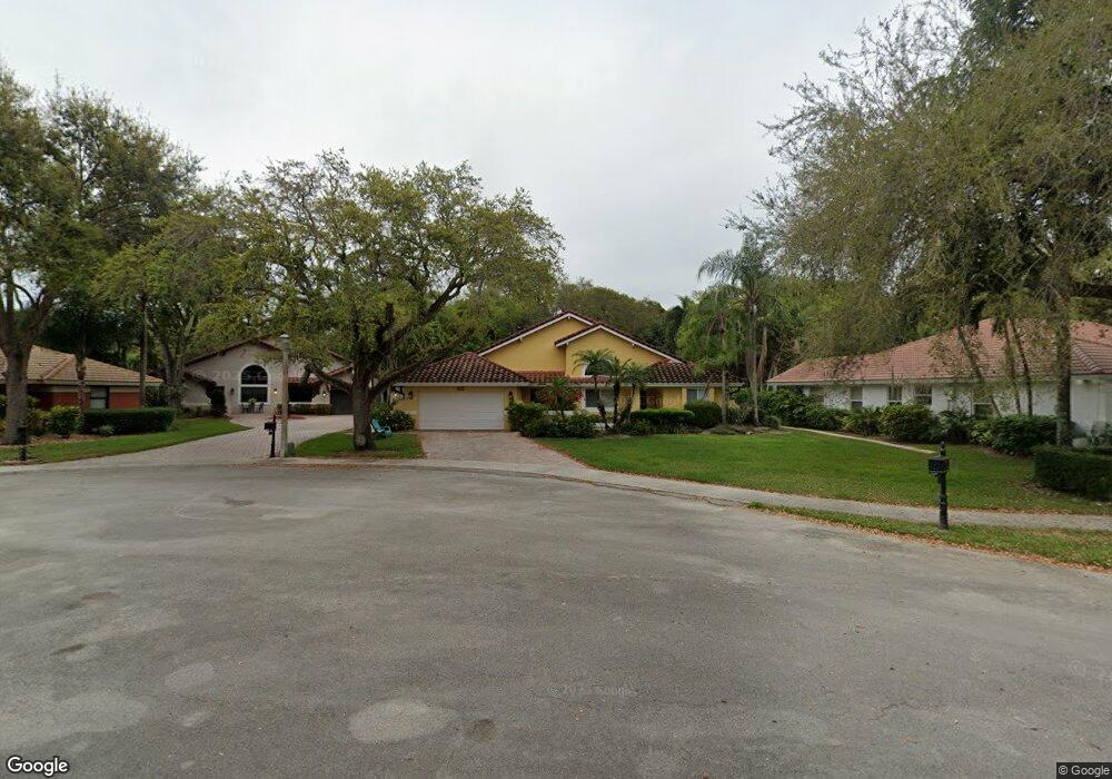 9921 SW 23rd St, Davie, FL 33324 - photo 1