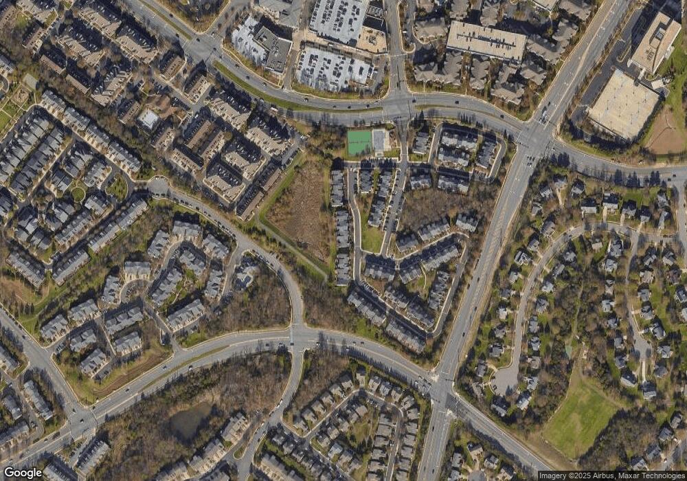 12976 Park Crescent Cir, Herndon, VA 20171 - photo 1