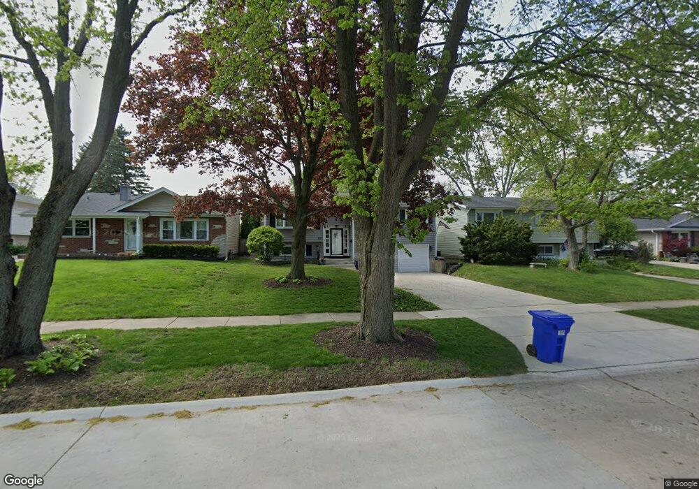 1018 Wilson Ave, Wheaton, IL 60189 - photo 1