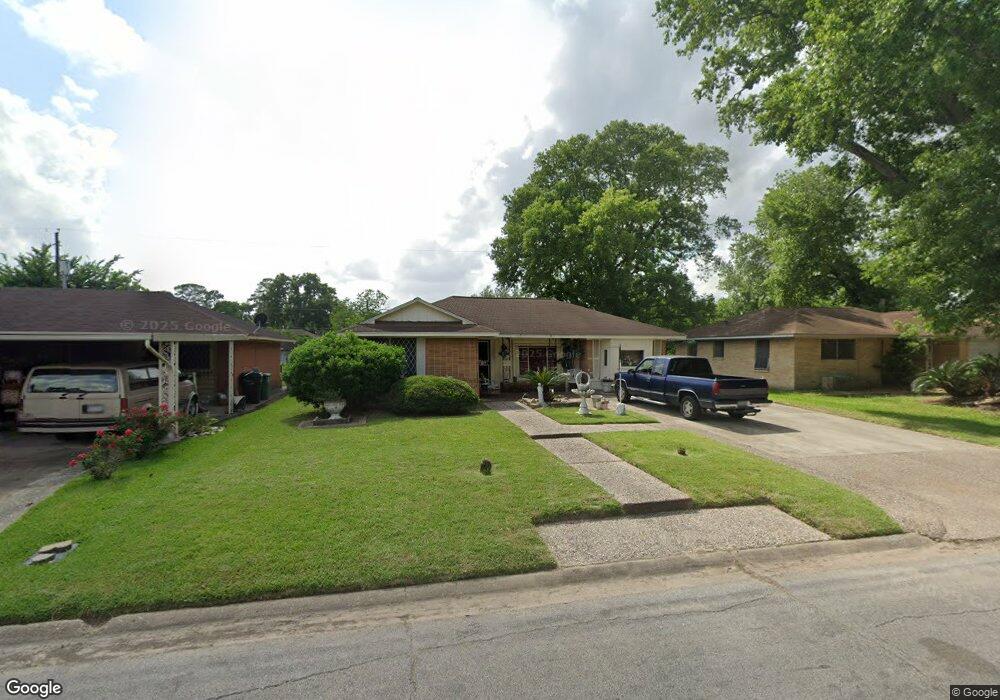 10221 Royal Oaks Dr, Houston, TX 77016 - photo 1