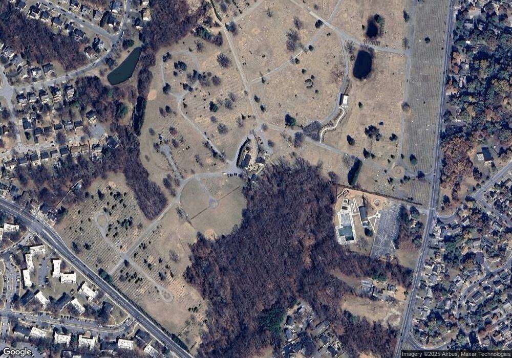 9201 Adelphi Rd, Hyattsville, MD 20783 - photo 1