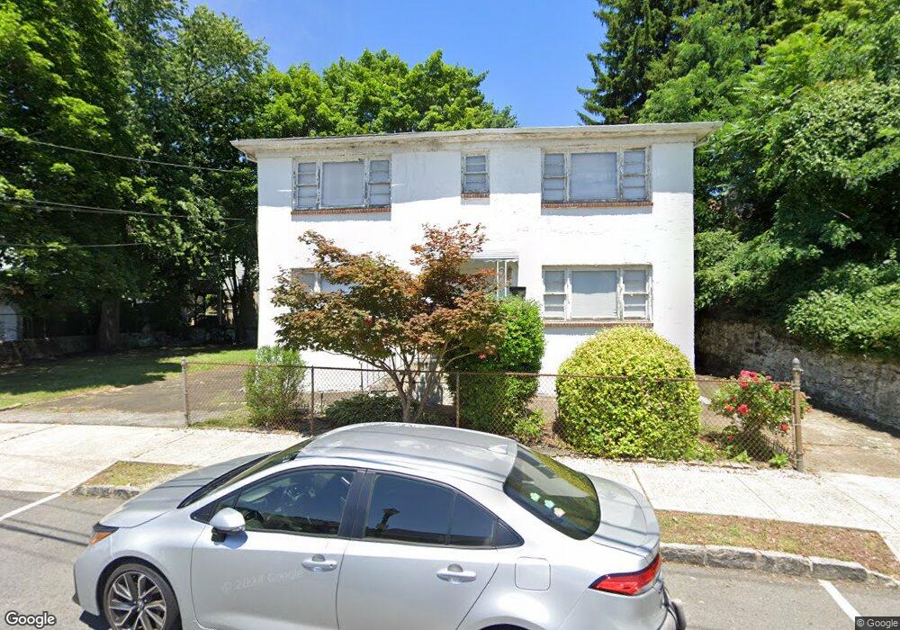 25 van Duzen Place, Tuckahoe, NY 10707 - photo 1