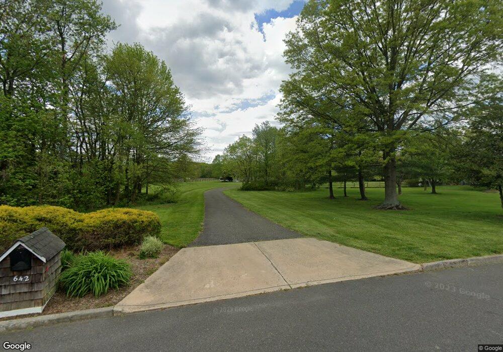 642 N Saratoga Dr, Moorestown, NJ 08057 - photo 1