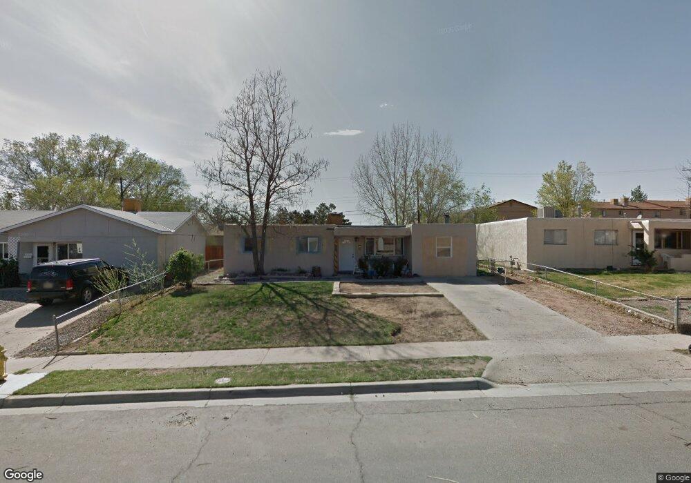 3807 Highland View Dr, Farmington, NM 87402 - photo 1