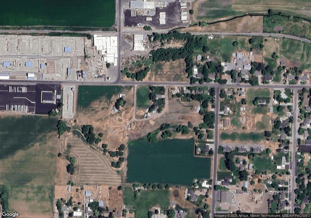 487 W 400 N, Hyrum, UT 84319 - photo 1