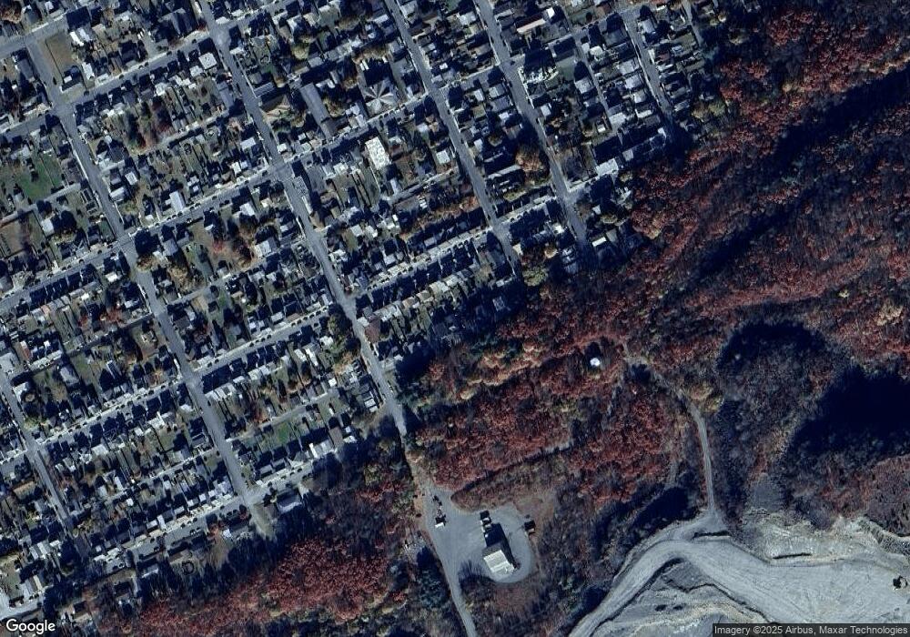 129 E Moser Ave, Coaldale, PA 18218 - photo 1