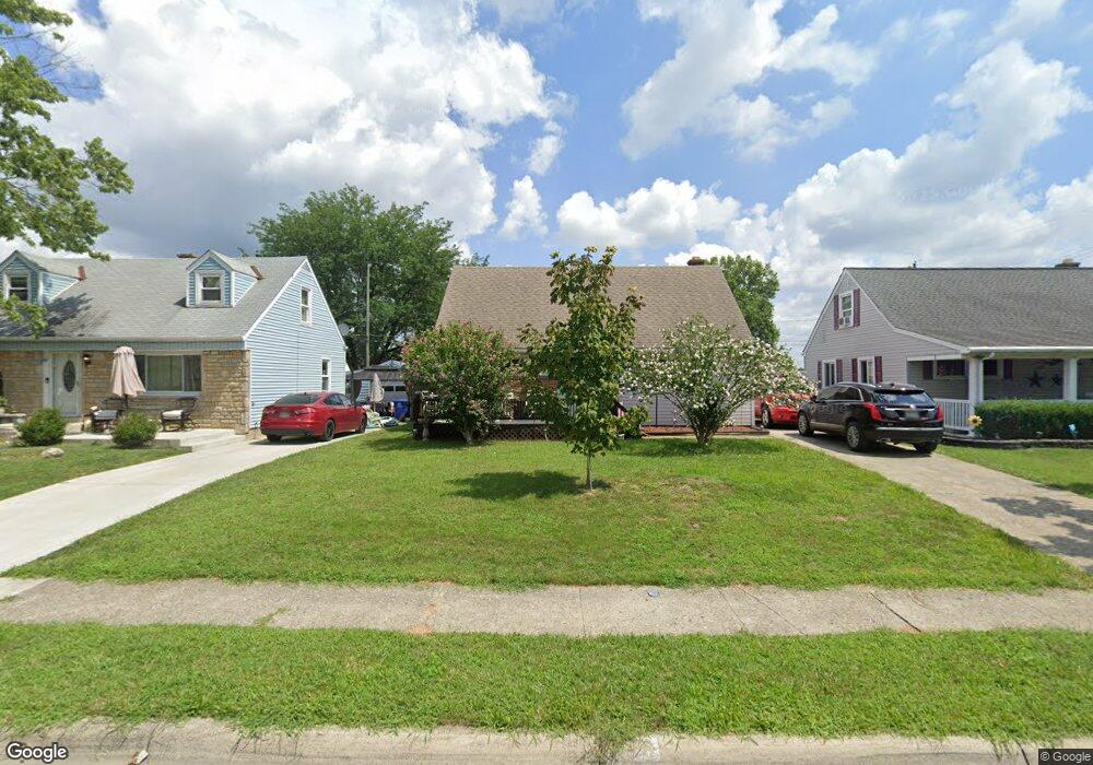 686 Roth Ave, Columbus, OH 43228 - photo 1