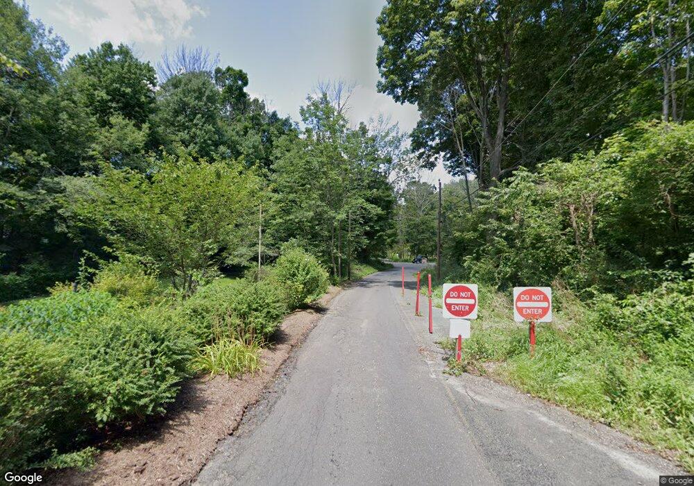 476 Newtown Turnpike, Redding, CT 06896 - photo 1