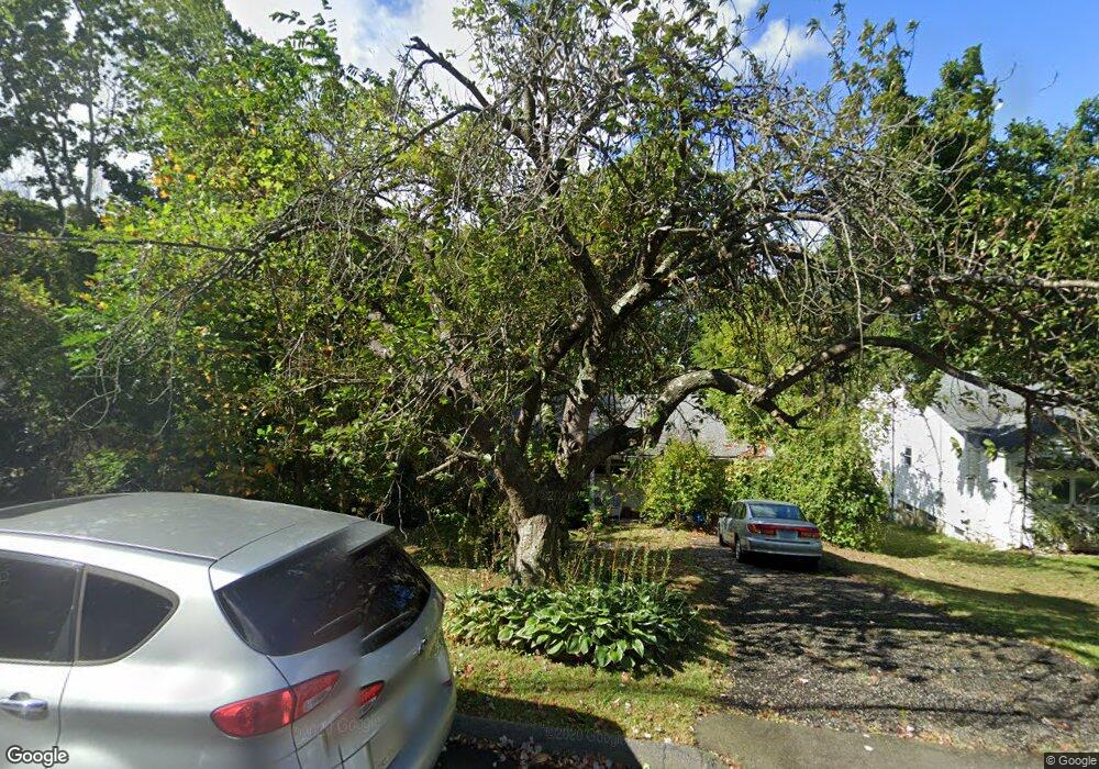 141 Wood Ridge Dr, Stamford, CT 06905 - photo 1