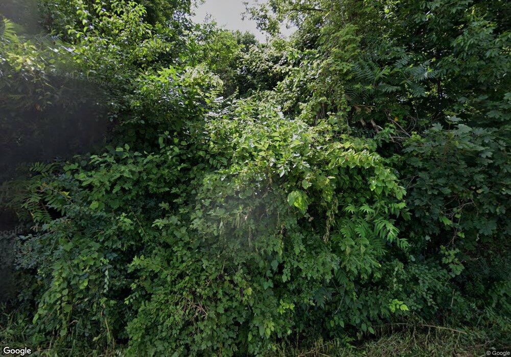 745 N 4th St, La Crescent, MN 55947 - photo 1