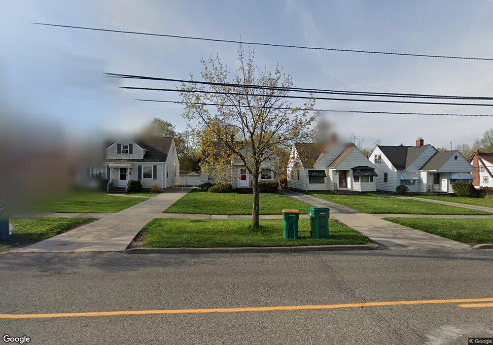 17710 Libby Rd, Maple Heights, OH 44137 - photo 1