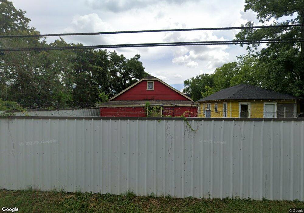 3924 Pinemont Dr, Houston, TX 77018 - photo 1