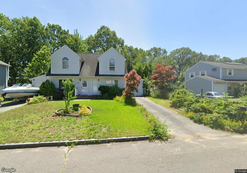 81 Glenmore St, Springfield, MA 01129 - photo 1