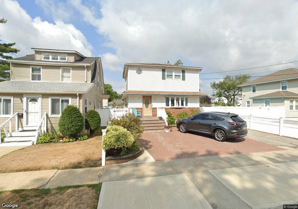 1348 Langdon Blvd, Rockville Centre, NY 11570 - photo 1