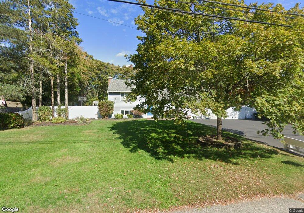 81 Birch St, Islip, NY 11751 - photo 1