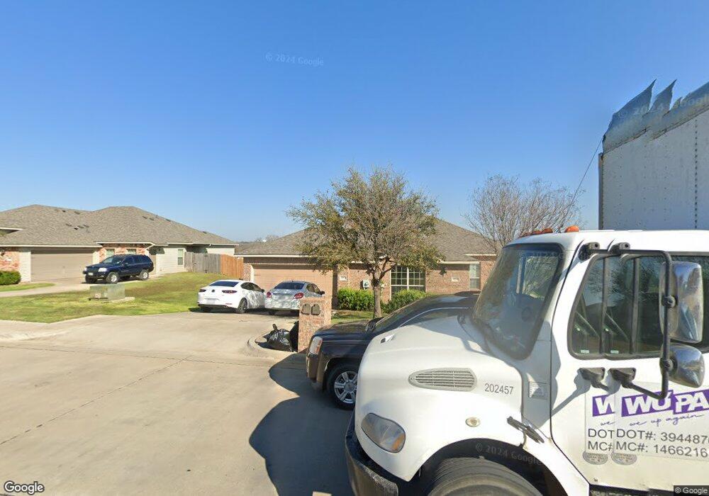 1052 Newcastle Dr, Weatherford, TX 76086 - photo 1