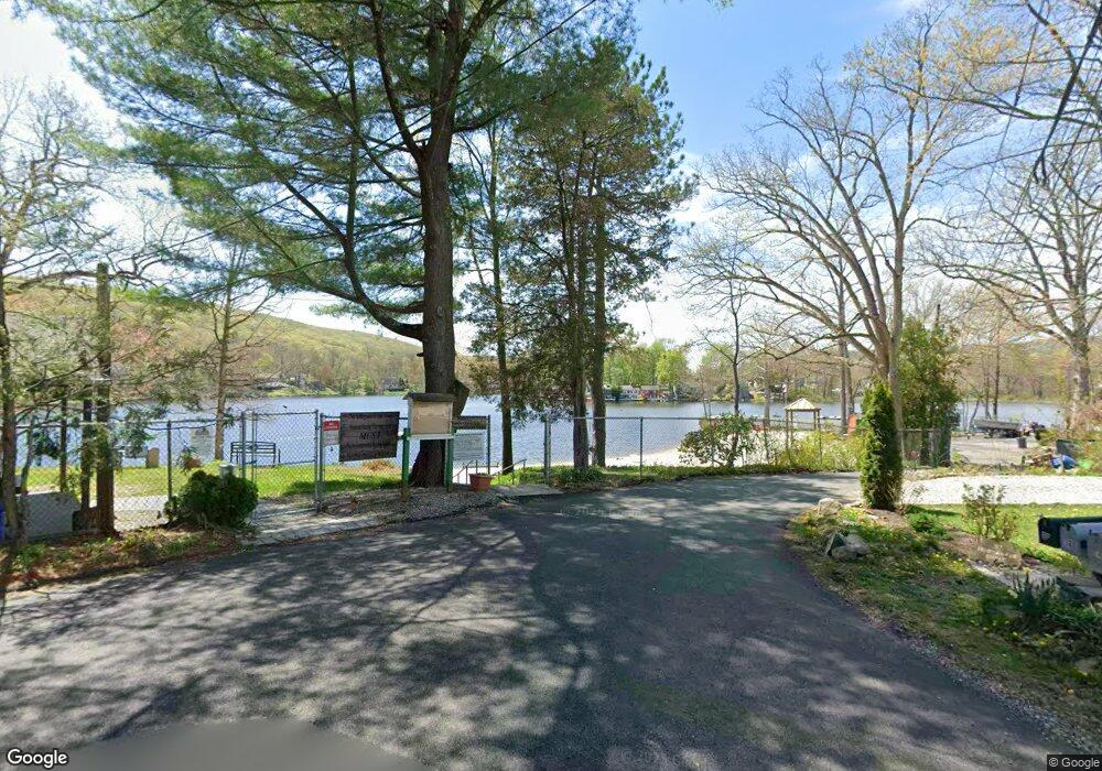 42 Horseshoe Dr, Oak Ridge, NJ 07438 - photo 1