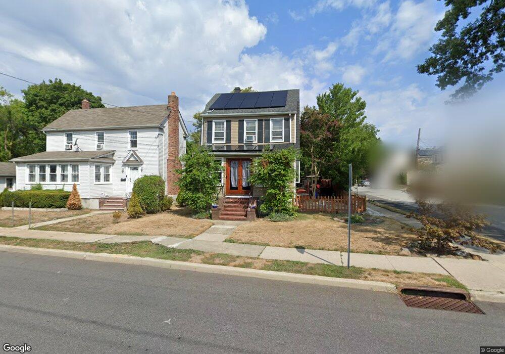 193 Roosevelt Ave, Valley Stream, NY 11581 - photo 1