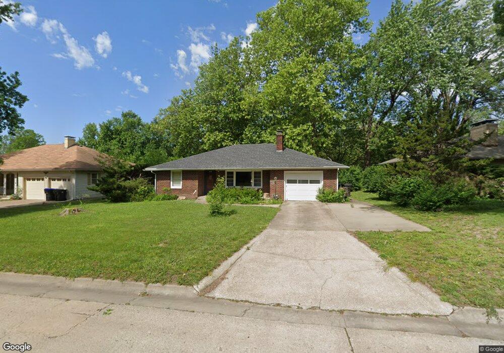 1829 SW High Ave, Topeka, KS 66604 - photo 1