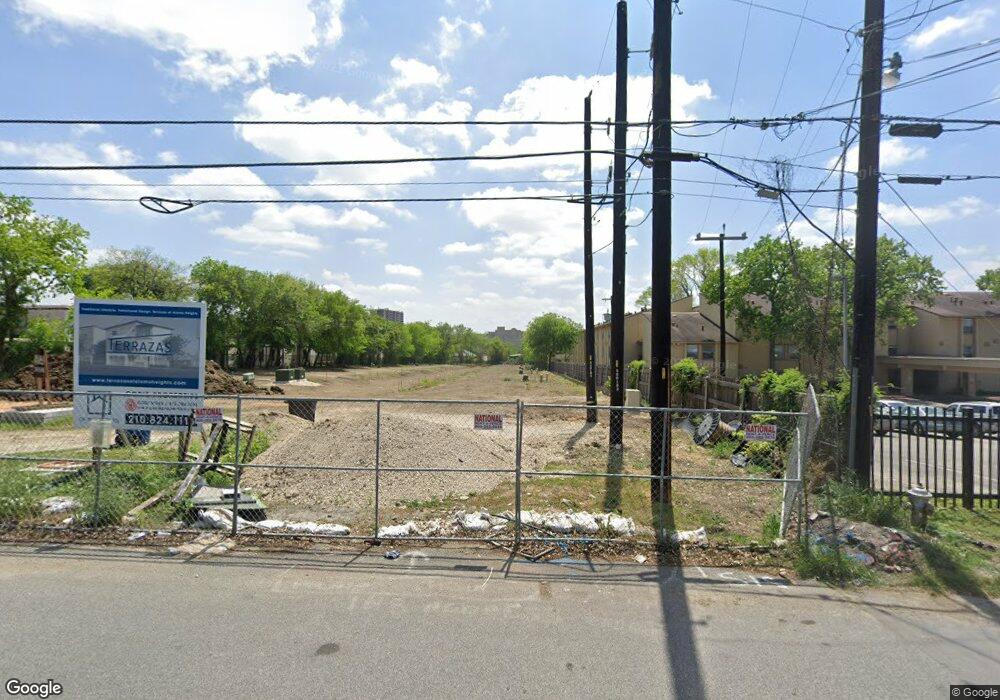 1618 W Lawndale Dr unit 14, San Antonio, TX 78209 - photo 1