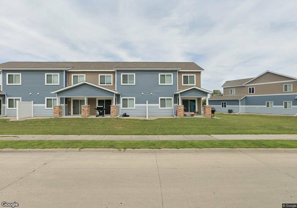 270 Mound Ave, Mankato, MN 56001 - photo 1