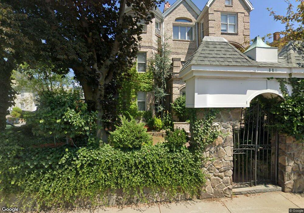 110 High St unit 1, Waltham, MA 02453 - photo 1