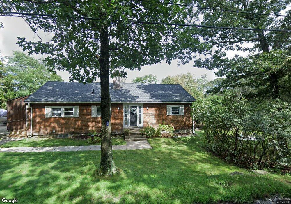 79 Walnut St, Plainville, MA 02762 - photo 1