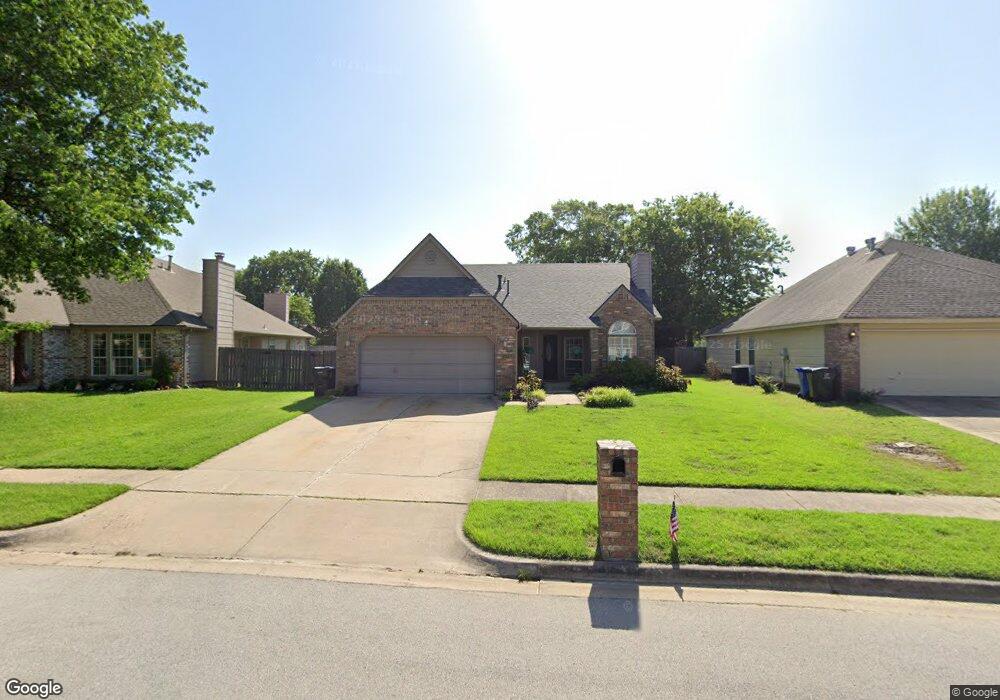 513 S Kalanchoe Ave, Broken Arrow, OK 74012 - photo 1