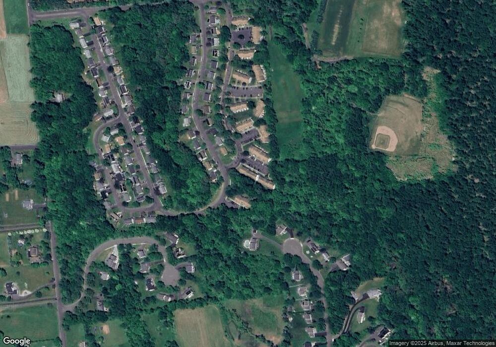 1-2 Countryside Ln unit 1, Middletown, CT 06457 - photo 1