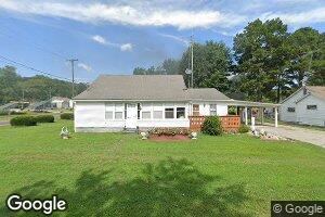 404 Washington St, Stonefort, IL 62987