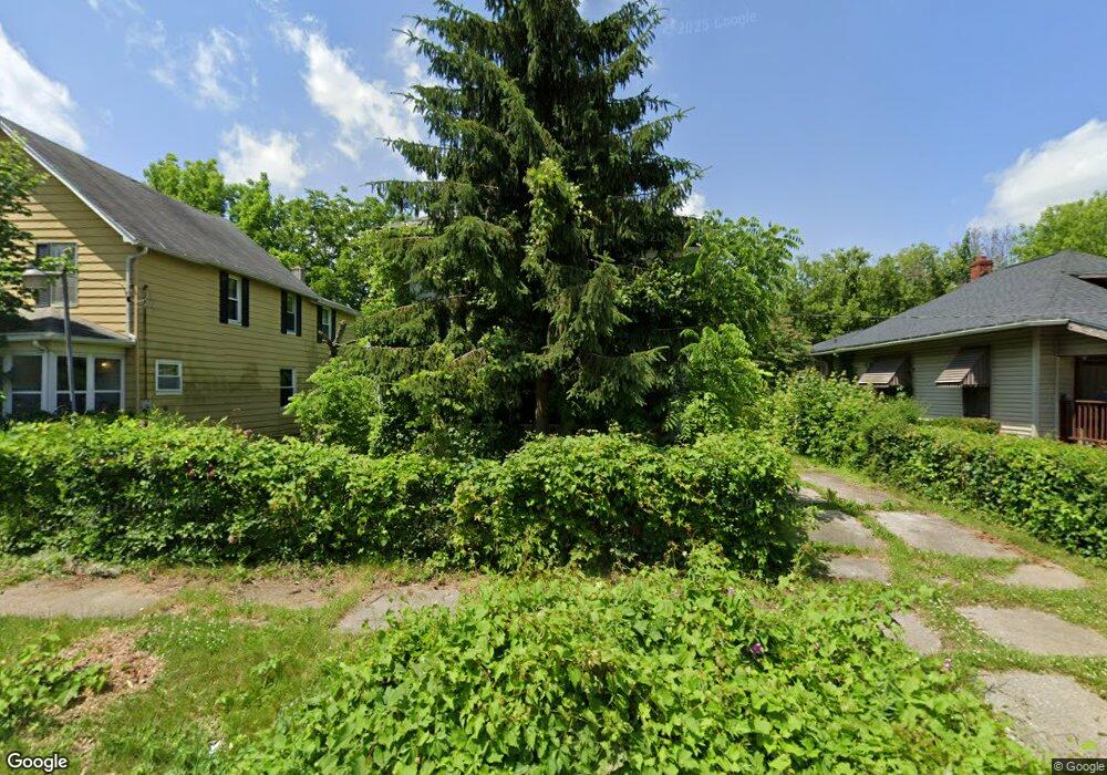 2034 Dwight Ave, Flint, MI 48503 - photo 1