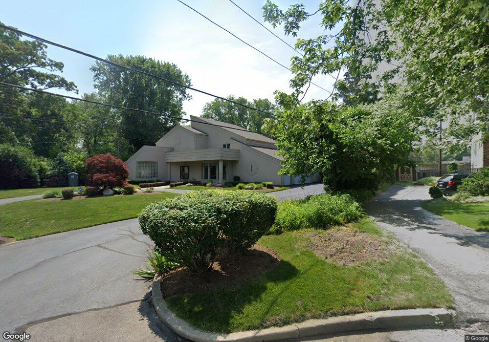 4605 Cranbrook Dr, Toledo, OH 43615 - photo 1