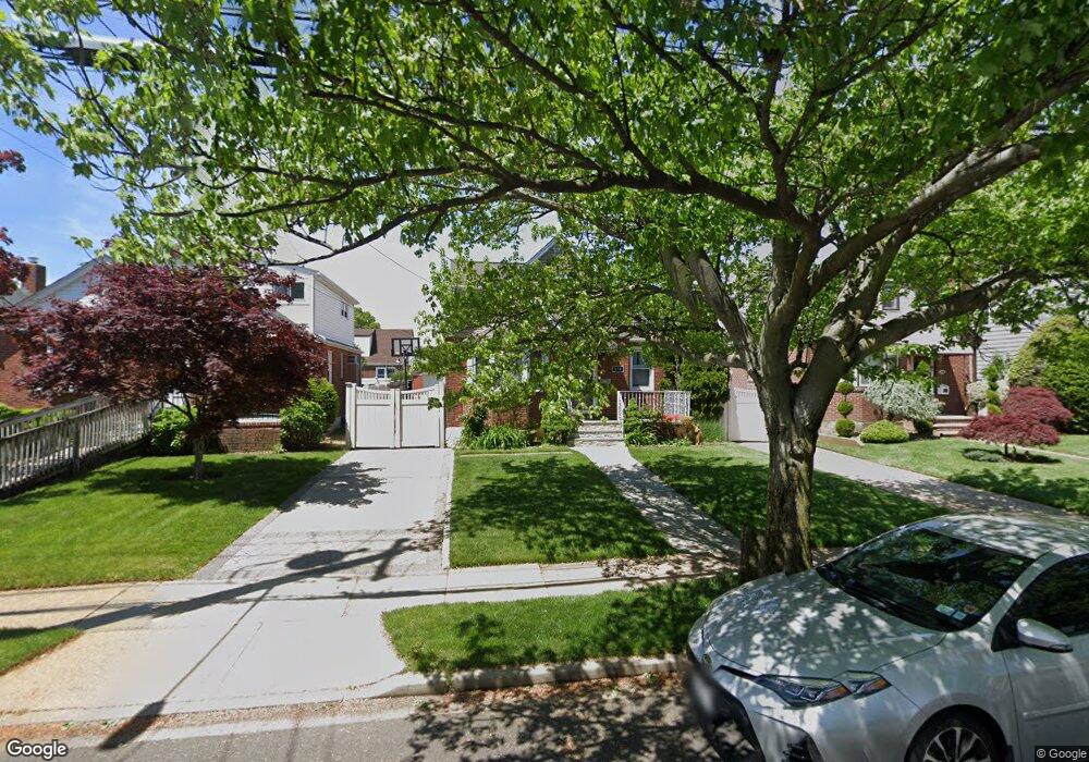 158 Semton Blvd, Franklin Square, NY 11010 - photo 1