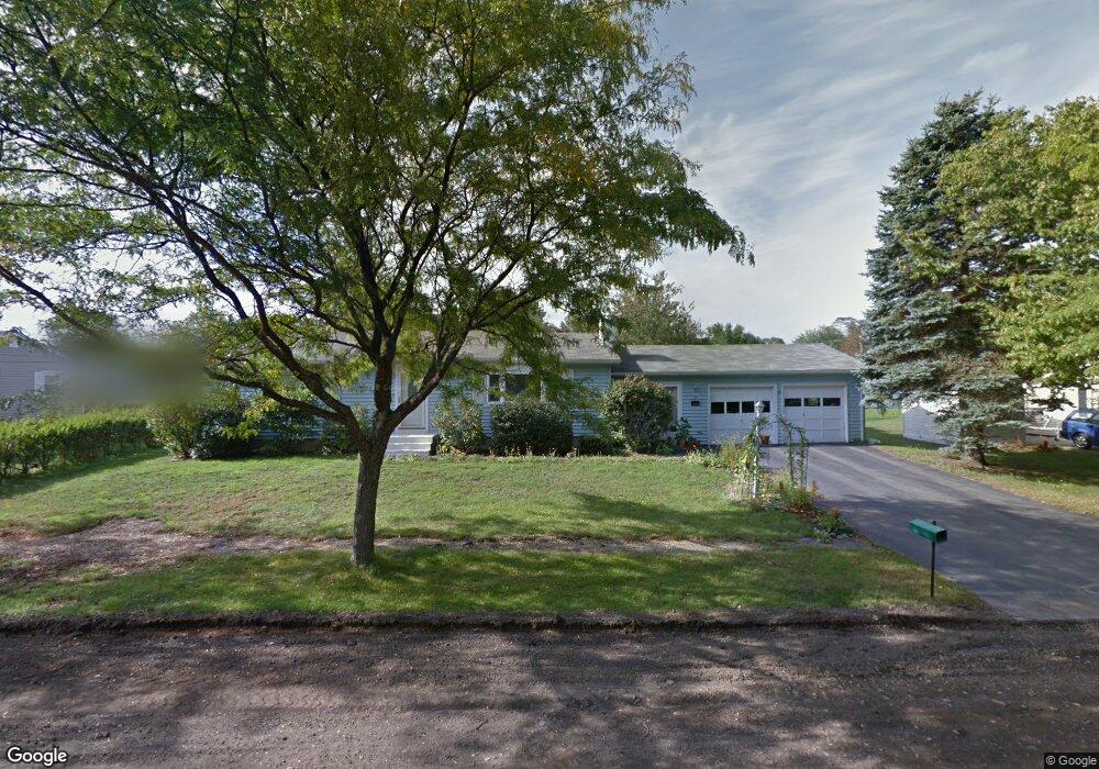 27 Suzanne Dr, Portsmouth, NH 03801 - photo 1