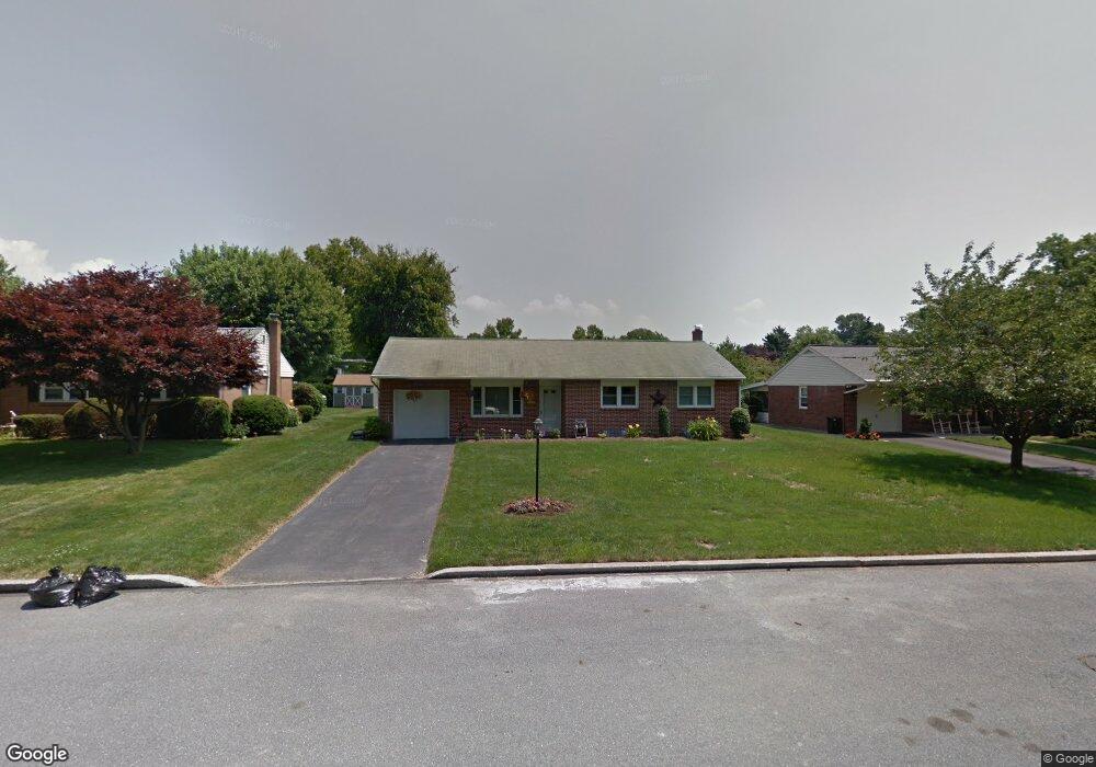 930 S Franklin St, Palmyra, PA 17078 - photo 1