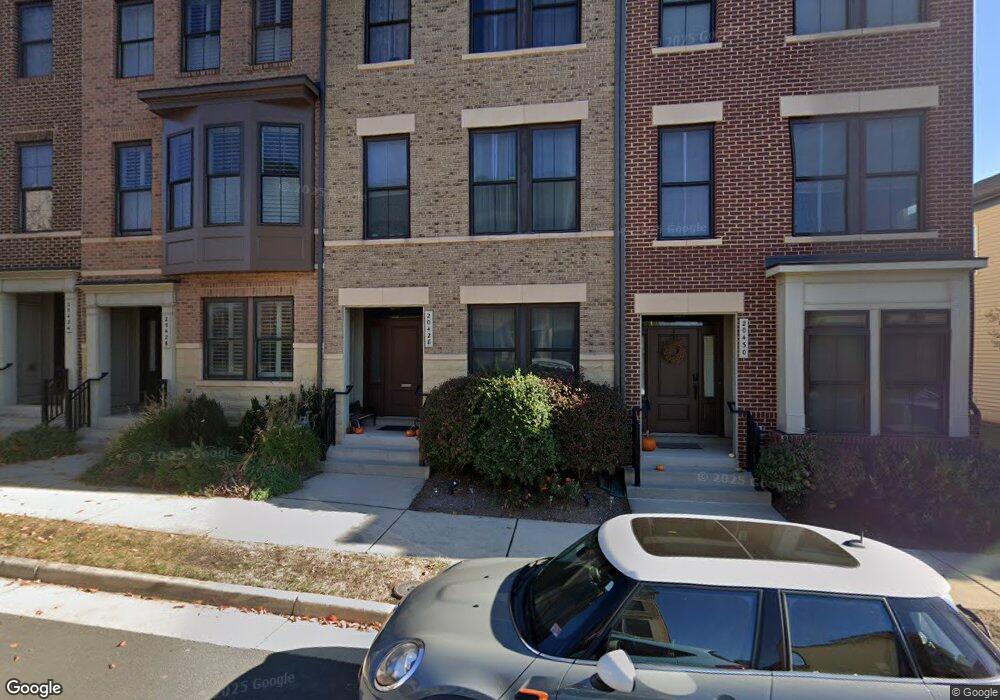 20428 Codman Dr, Ashburn, VA 20147 - photo 1