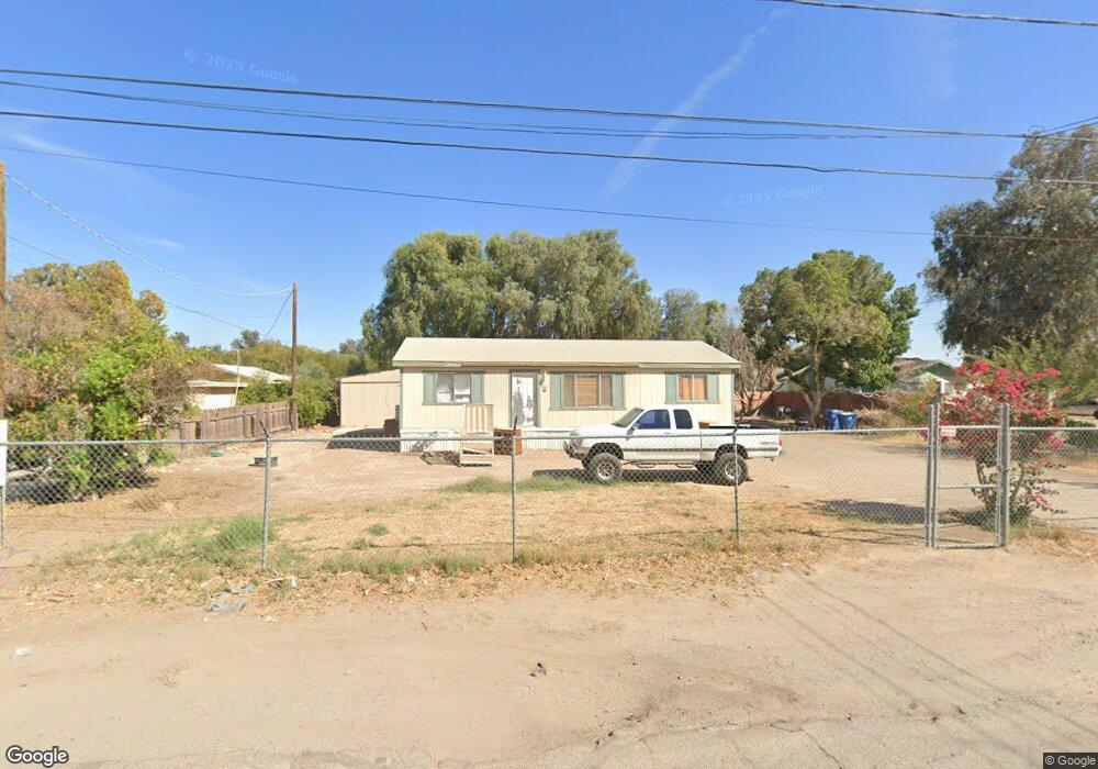 963 S Date Ave, Yuma, AZ 85364 - photo 1