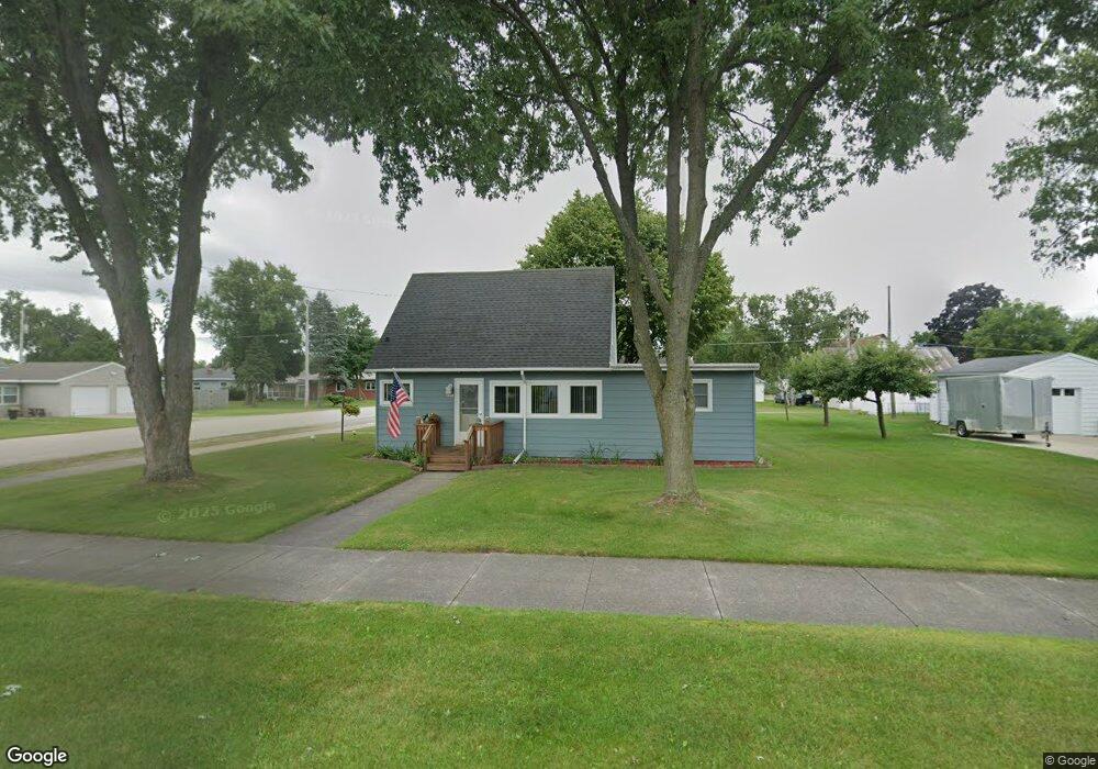 2401 15th Ave, Menominee, MI 49858 - photo 1