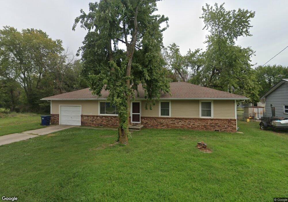 400 S Goode Ave, Columbus, KS 66725 - photo 1