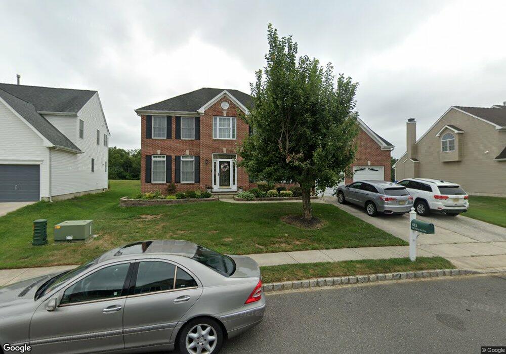 423 W Country Club Dr, Mount Holly, NJ 08060 - photo 1