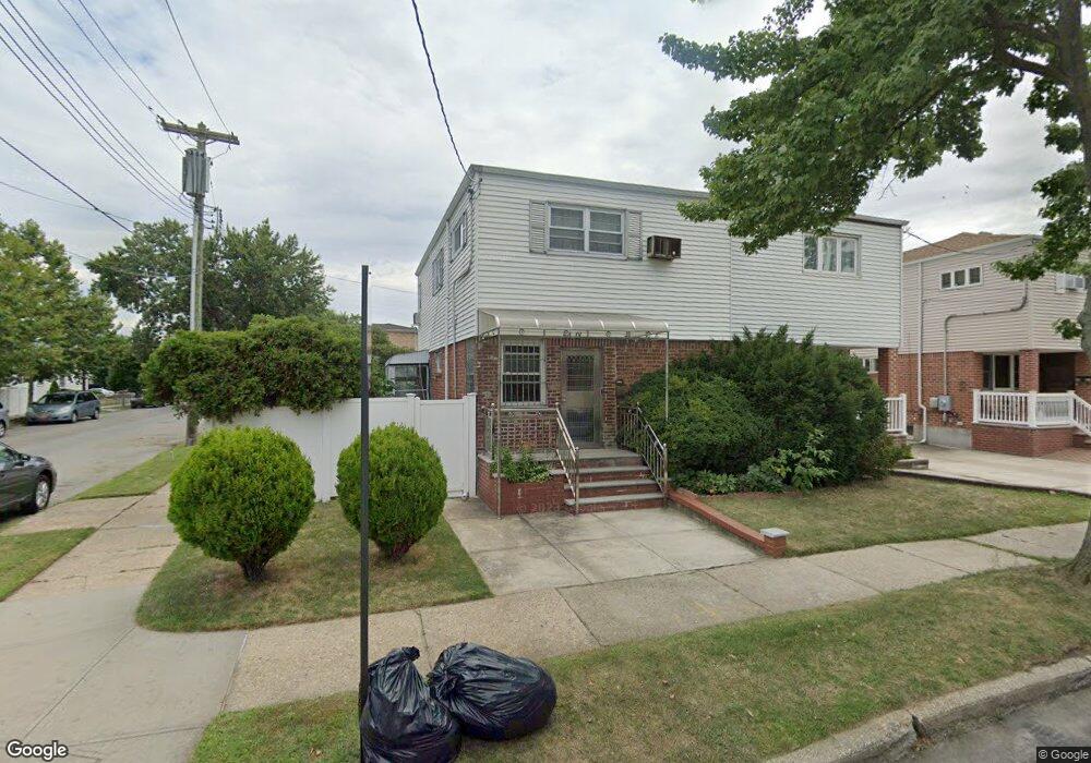 6401 137th St, Flushing, NY 11367 - photo 1